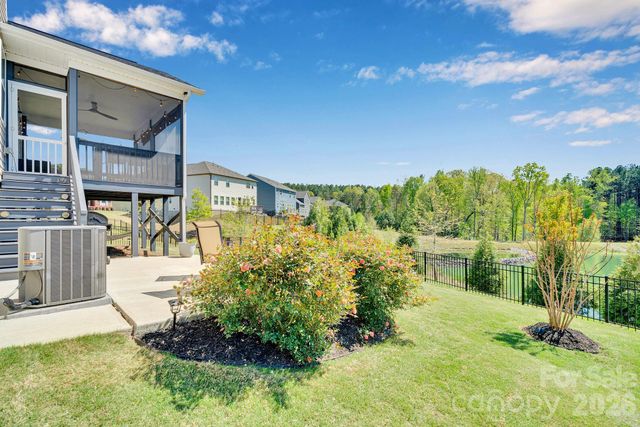 13124 Lakemore Drive, Charlotte, NC 28278