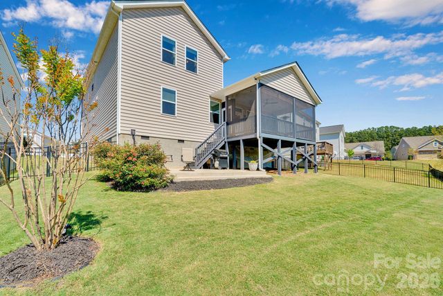 13124 Lakemore Drive, Charlotte, NC 28278