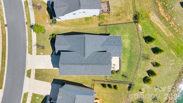 13124 Lakemore Drive, Charlotte, NC 28278