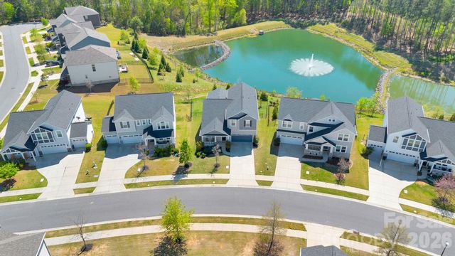 13124 Lakemore Drive, Charlotte, NC 28278