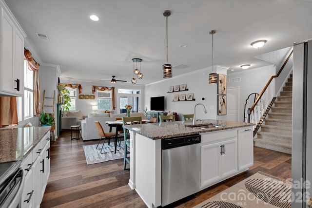 13124 Lakemore Drive, Charlotte, NC 28278