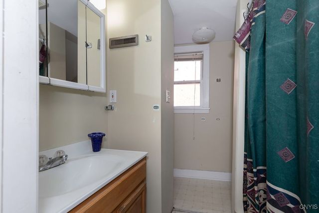 148 West 7th Street, Oswego, NY 13126