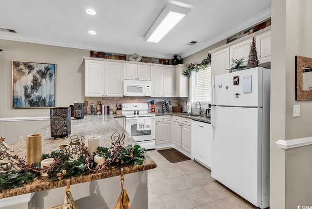 4870 Luster Leaf Cir Apt 104, Myrtle Beach, SC 29577