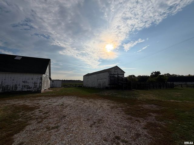 23611 N County Highway 22 Highway, Canton, IL 61520