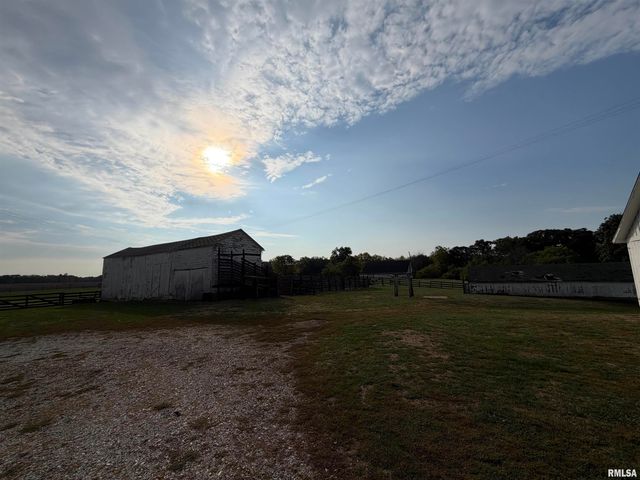 23611 N County Highway 22 Highway, Canton, IL 61520