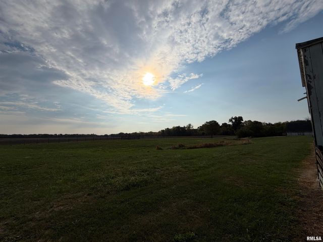 23611 N County Highway 22 Highway, Canton, IL 61520