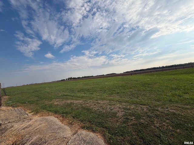 23611 N County Highway 22 Highway, Canton, IL 61520