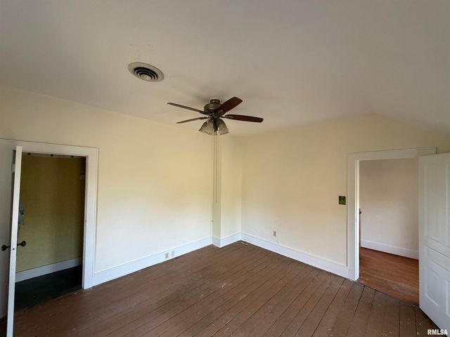 23611 N County Highway 22 Highway, Canton, IL 61520