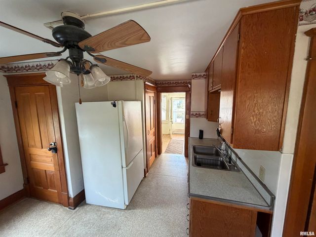 23611 N County Highway 22 Highway, Canton, IL 61520