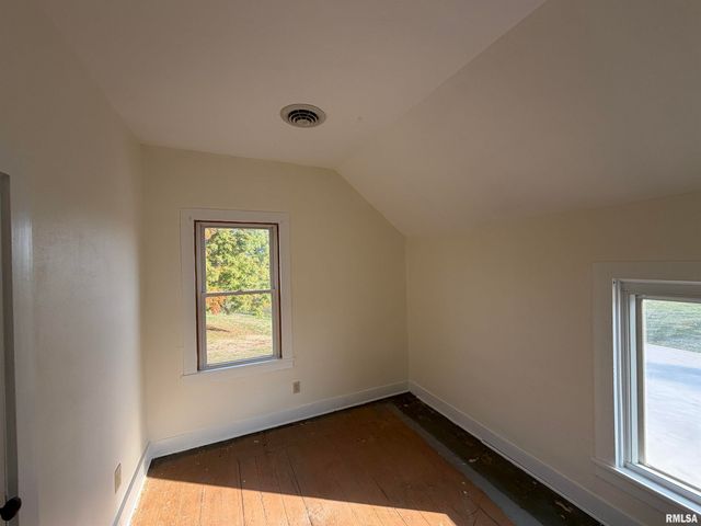 23611 N County Highway 22 Highway, Canton, IL 61520