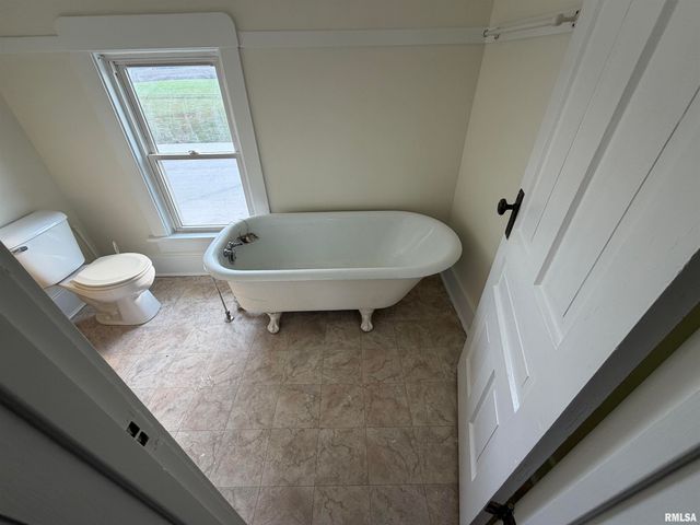 23611 N County Highway 22 Highway, Canton, IL 61520