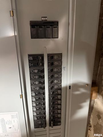 23611 N County Highway 22 Highway, Canton, IL 61520