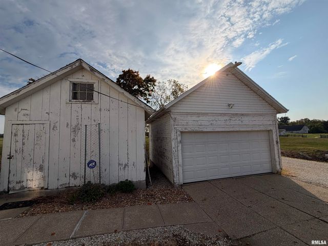 23611 N County Highway 22 Highway, Canton, IL 61520