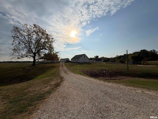 23611 N County Highway 22 Highway, Canton, IL 61520