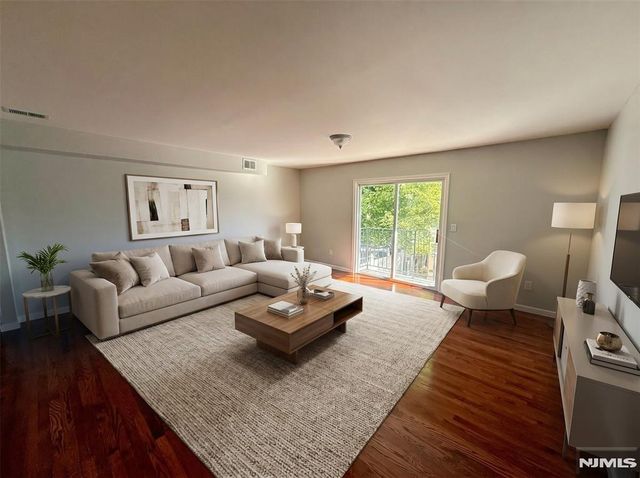 66 Montclair Avenue, Newark, NJ 07104