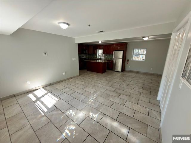 66 Montclair Avenue, Newark, NJ 07104