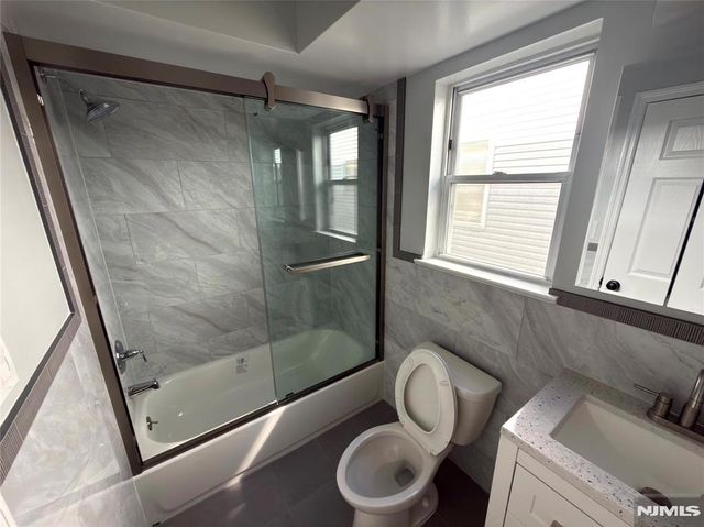 66 Montclair Avenue, Newark, NJ 07104