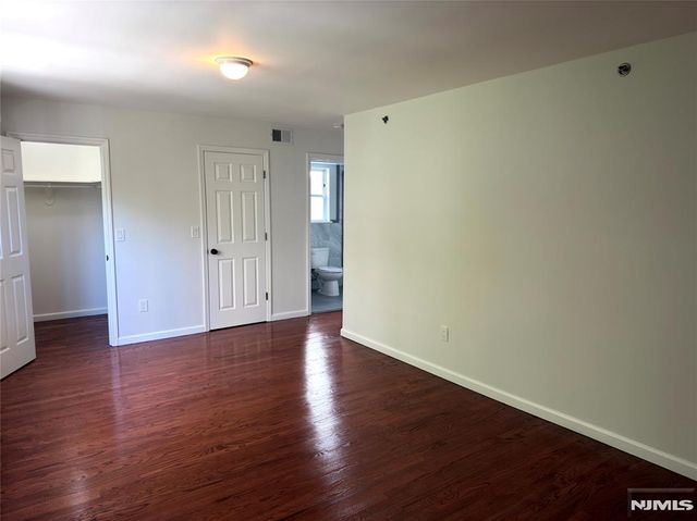 66 Montclair Avenue, Newark, NJ 07104