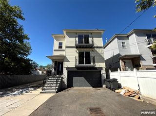 66 Montclair Avenue, Newark, NJ 07104