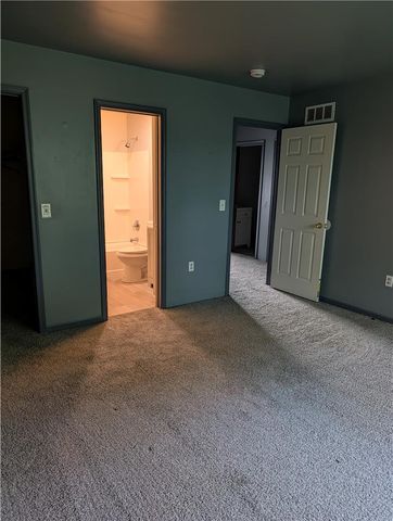 2621 Tamlynn Court, Palmer Twp, PA 18045