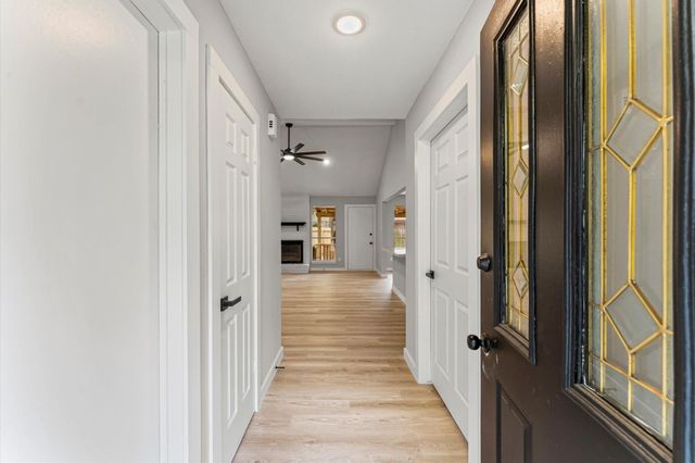 30 N Drifting Leaf Court, Spring, TX 77380