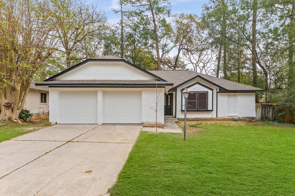 30 N Drifting Leaf Court, Spring, TX 77380