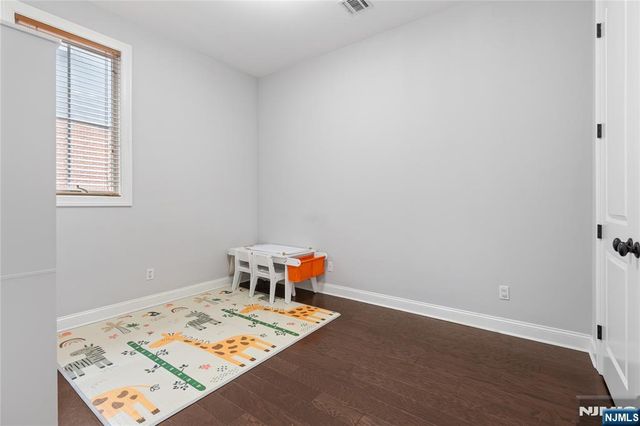 1600 Kaufer Lane 3, Fort Lee, NJ 07024