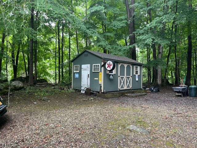 206 Mcpeek Rd, Andover Twp., NJ 07848