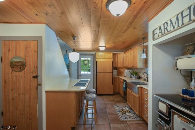 206 Mcpeek Rd, Andover Twp., NJ 07848