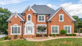 4300 Linen Crest Way, Ooltewah, TN 37363