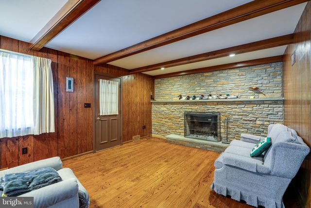 213 MAPLE AVE, Quarryville, PA 17566