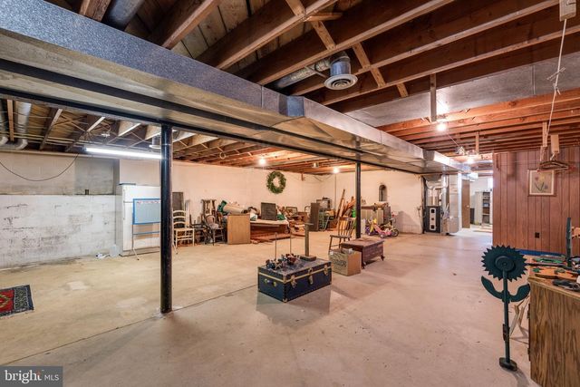 213 MAPLE AVE, Quarryville, PA 17566