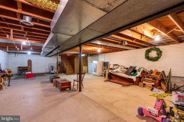 213 MAPLE AVE, Quarryville, PA 17566