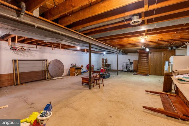 213 MAPLE AVE, Quarryville, PA 17566