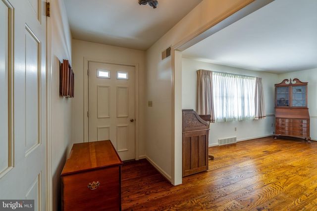 213 MAPLE AVE, Quarryville, PA 17566