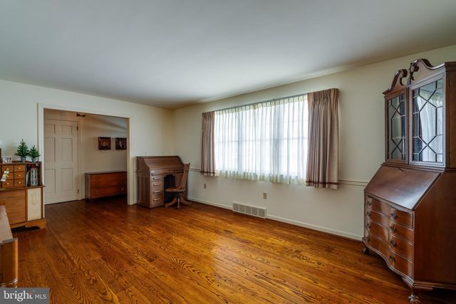 213 MAPLE AVE, Quarryville, PA 17566