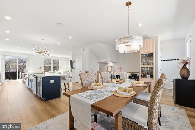 1027 VENIFENA TER SE, Leesburg, VA 20175