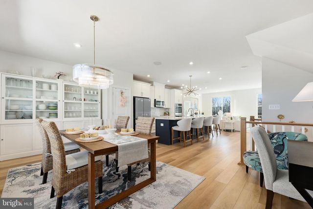 1027 VENIFENA TER SE, Leesburg, VA 20175