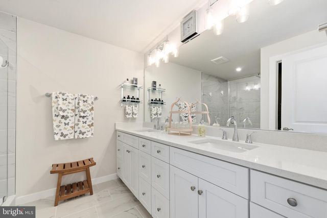 1027 VENIFENA TER SE, Leesburg, VA 20175