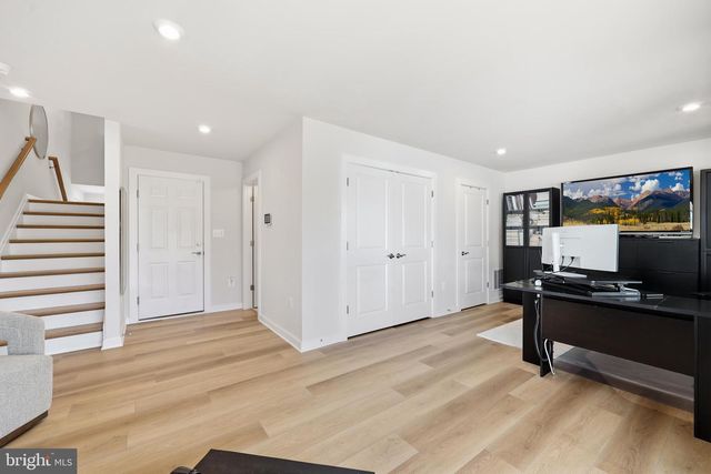 1027 VENIFENA TER SE, Leesburg, VA 20175