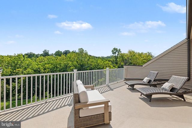 1027 VENIFENA TER SE, Leesburg, VA 20175
