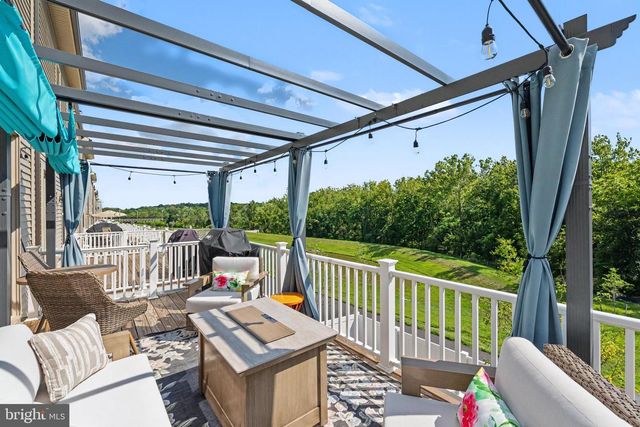 1027 VENIFENA TER SE, Leesburg, VA 20175