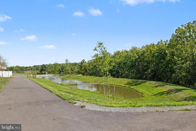 1027 VENIFENA TER SE, Leesburg, VA 20175