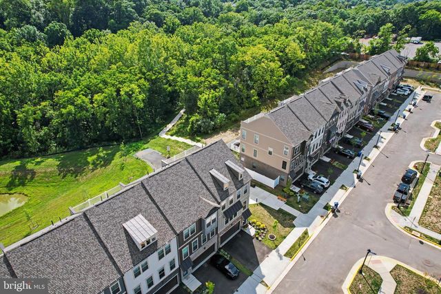 1027 VENIFENA TER SE, Leesburg, VA 20175