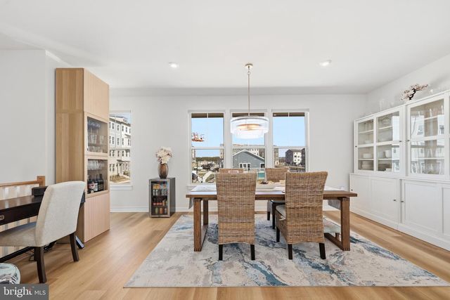 1027 VENIFENA TER SE, Leesburg, VA 20175