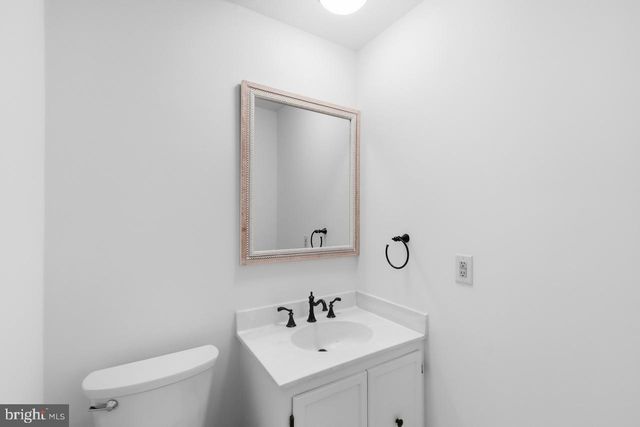 11831 ANTIETAM RD, Woodbridge, VA 22192