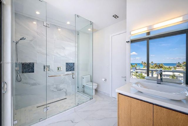 2890 N Ocean Dr, Hollywood, FL 33019