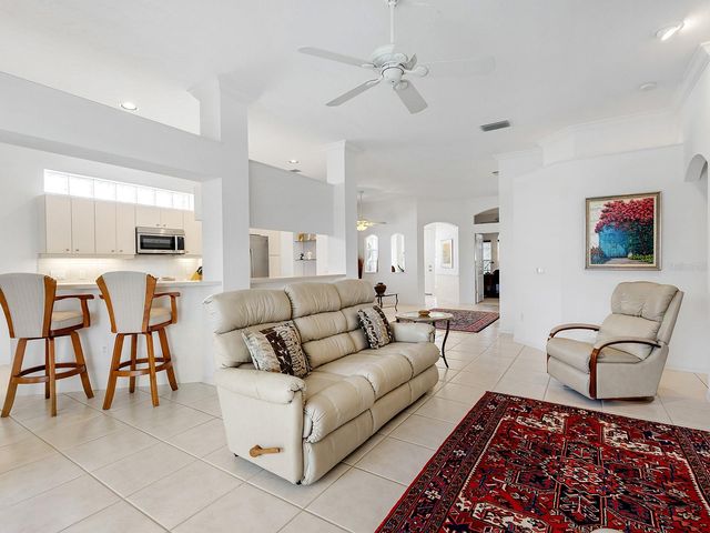 10106 GLENMORE AVENUE, Bradenton, FL 34202