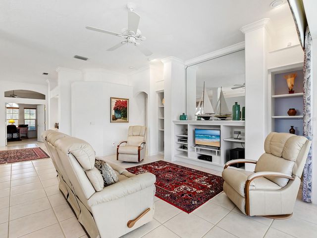 10106 GLENMORE AVENUE, Bradenton, FL 34202