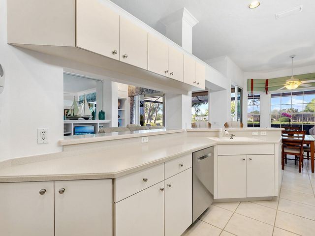 10106 GLENMORE AVENUE, Bradenton, FL 34202